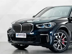 2022 BMW X5 30Li Premium M Sport Package, чёрный — фото 3