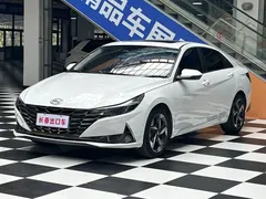2021 Hyundai Elantra 1.5L CVT LUX Premium, белый — фото 1