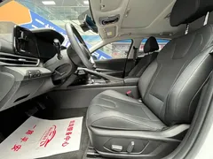 2021 Hyundai Elantra 1.5L CVT LUX Premium, белый — фото 9