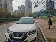 2022 Nissan X-Trail 2.0L 2WD Premium, белый — фото 1
