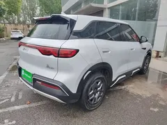 2024 BYD Yuan UP 401km Vitality, белый — фото 7