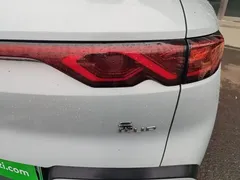 2024 BYD Yuan UP 401km Vitality, белый — фото 8