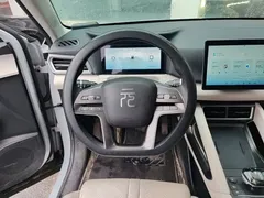2024 BYD Yuan UP 401km Vitality, белый — фото 11