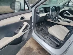 2024 BYD Yuan UP 401km Vitality, белый — фото 16