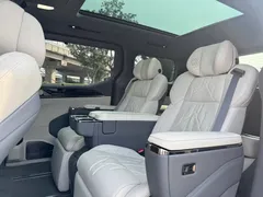2024 Zeekr 009 6-Seat Executive 4WD 108kWh, чёрный — фото 11