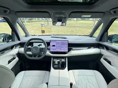 2024 Zeekr 009 6-Seat Executive 4WD 108kWh, чёрный — фото 18