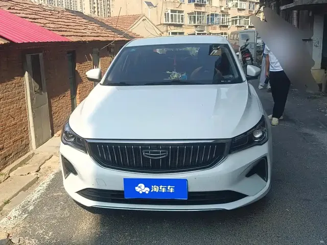 2023 Geely Emgrand 4th Gen Champion 1.5L MT Luxury