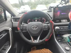 2022 Toyota RAV4 2.0L CVT 4WD Premium, белый — фото 6
