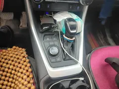 2022 Toyota RAV4 2.0L CVT 4WD Premium, белый — фото 10