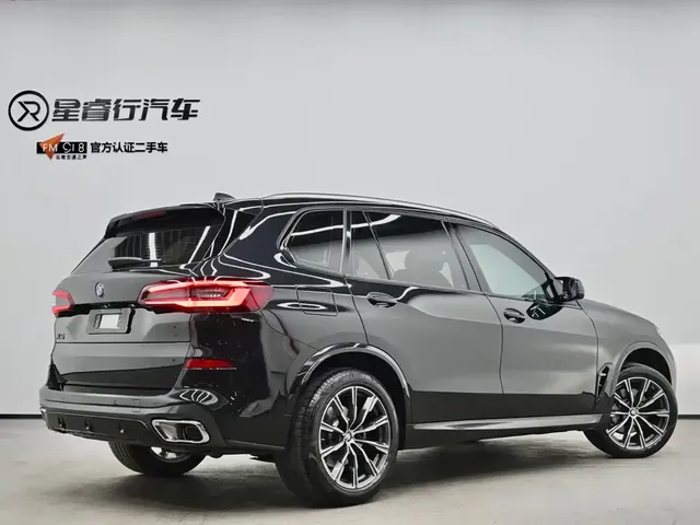2022 BMW X5 30Li Premium M Sport Package