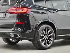 2022 BMW X5 30Li Premium M Sport Package, чёрный — фото 11