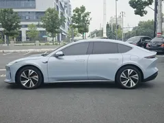 2022 Nio ET5 75kWh, синий — фото 3