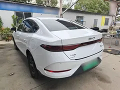 2025 BYD Qin PLUS DM-i PHEV Smart Driving 128km Advance, белый — фото 5