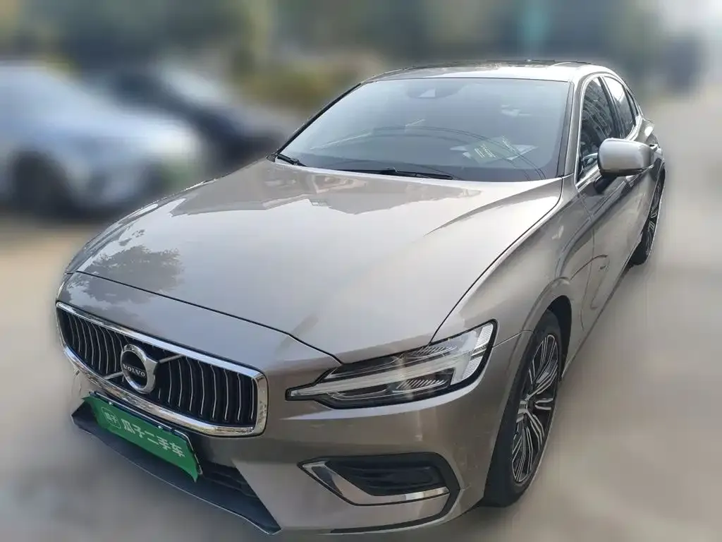 2021 Volvo S60 T4 Luxury