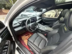 2023 Geely Preface 1.5TD Kunlun, белый — фото 4
