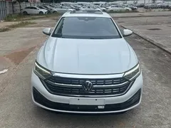 2022 Volkswagen Sagitar 200TSI DCT, белый — фото 2