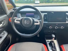 2021 Honda Fit 1.5L CVT, белый — фото 11