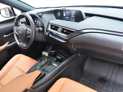 2020 Lexus UX 260h — фото 15