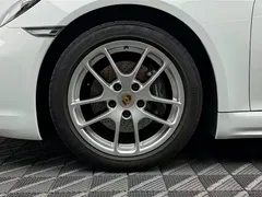 2022 Porsche 718 Cayman 2.0T, белый — фото 8