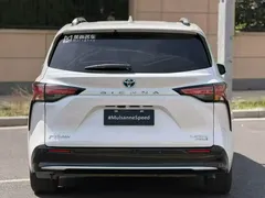 2021 Toyota Sienna 2.5L Hybrid Platinum, белый — фото 5