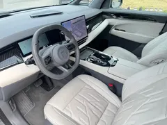 2024 Zeekr 009 6-Seat Executive 4WD 108kWh — фото 7