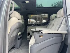 2024 Zeekr 009 6-Seat Executive 4WD 108kWh — фото 13