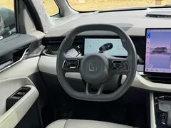 2024 Zeekr 009 6-Seat Executive 4WD 108kWh — фото 21