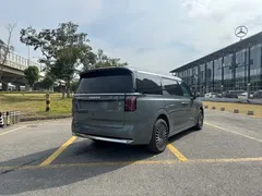 2024 Zeekr 009 6-Seat Executive 4WD 108kWh — фото 23