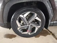 2021 Hyundai Tucson L 1.5T DCT LUX Premium — фото 23