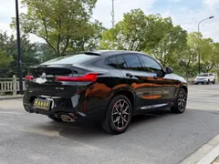 2022 BMW X4 25i M Sport Package, чёрный — фото 4