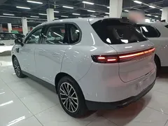 2025 Leapmotor B10 600 LiDAR — фото 5