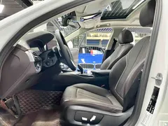 2021 BMW 5 Series 530Li xDrive Luxury Package, белый — фото 8