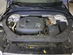 2021 Volvo XC60 T8 PHEV Luxury, белый — фото 20