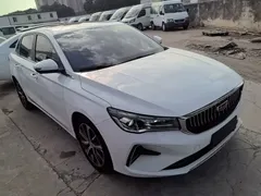 2022 Geely Emgrand 4th Gen 1.5L CVT Flagship, белый — фото 4