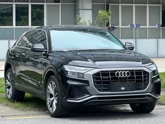 2022 Audi Q8 55 TFSI Luxury Dynamic, чёрный — фото 3