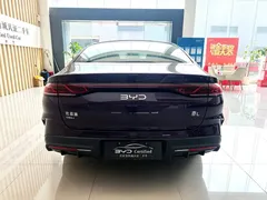 2024 BYD Qin L PHEV 80km Exceed — фото 11
