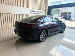 2024 BYD Qin L PHEV 80km Exceed — фото 12
