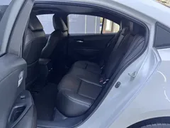 2023 Toyota Levin 185T CVT Luxury, белый — фото 12