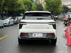 2024 Hongqi HS3 1.5T, белый — фото 5