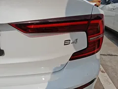 2023 Volvo S60 B4 Luxury, белый — фото 8