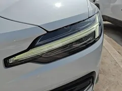 2023 Volvo S60 B4 Luxury, белый — фото 24