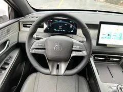 2025 BYD Qin PLUS DM-i PHEV Smart Driving 55km Leading, белый — фото 9