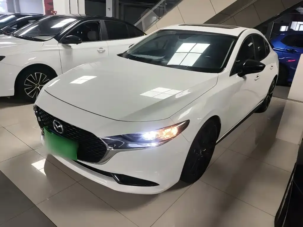 2023 Mazda 3 2.0L AT