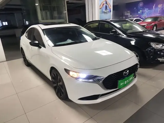 2023 Mazda 3 2.0L AT