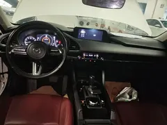 2023 Mazda 3 2.0L AT, белый — фото 10