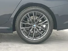 2021 BMW 3 Series 325i M Sport Night Package, чёрный — фото 11