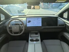 2025 Li Auto i6 2WD Standard — фото 6