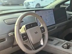 2025 Li Auto i6 2WD Standard — фото 9