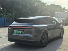 2025 Li Auto i6 2WD Standard — фото 13