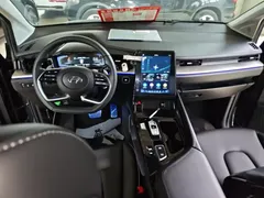 2021 Hyundai Custo 380TGDi LUX Premium, синий — фото 10